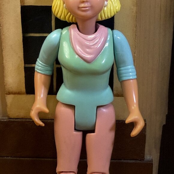 Fisher-Price Vintage 1990's Loving Family Mom Mother Action Figure Doll 5.5" - Picture 3 of 8